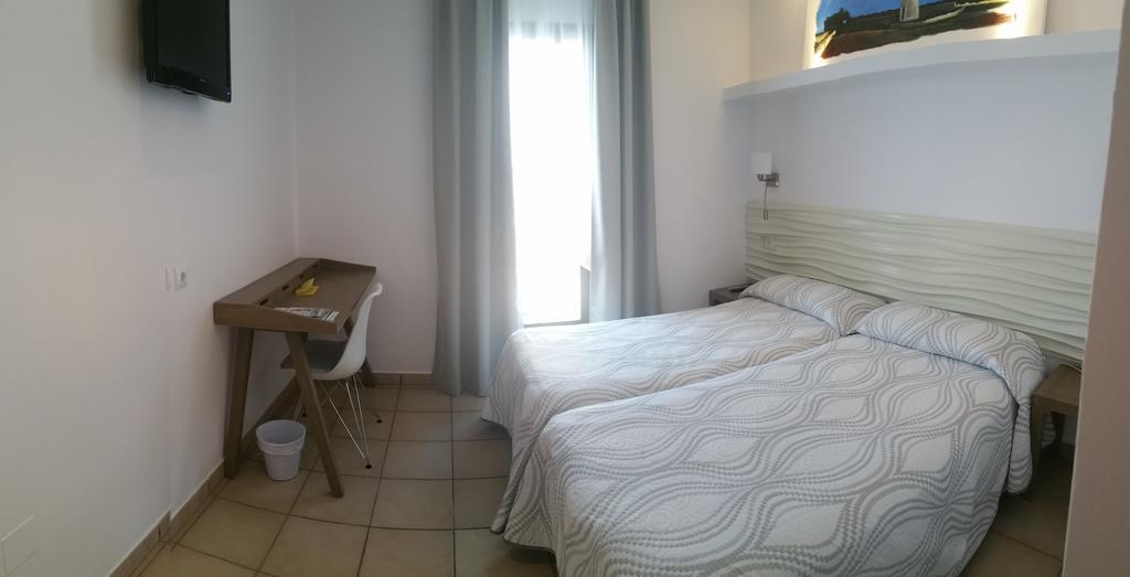 Hotel Bahia La Savina  Pokoj fotografie