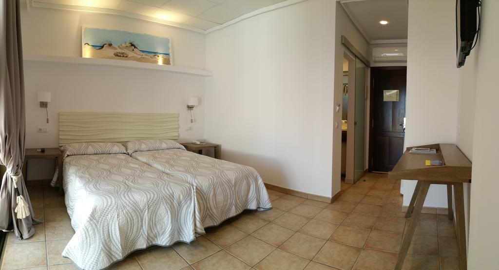 Hotel Bahia La Savina  Pokoj fotografie